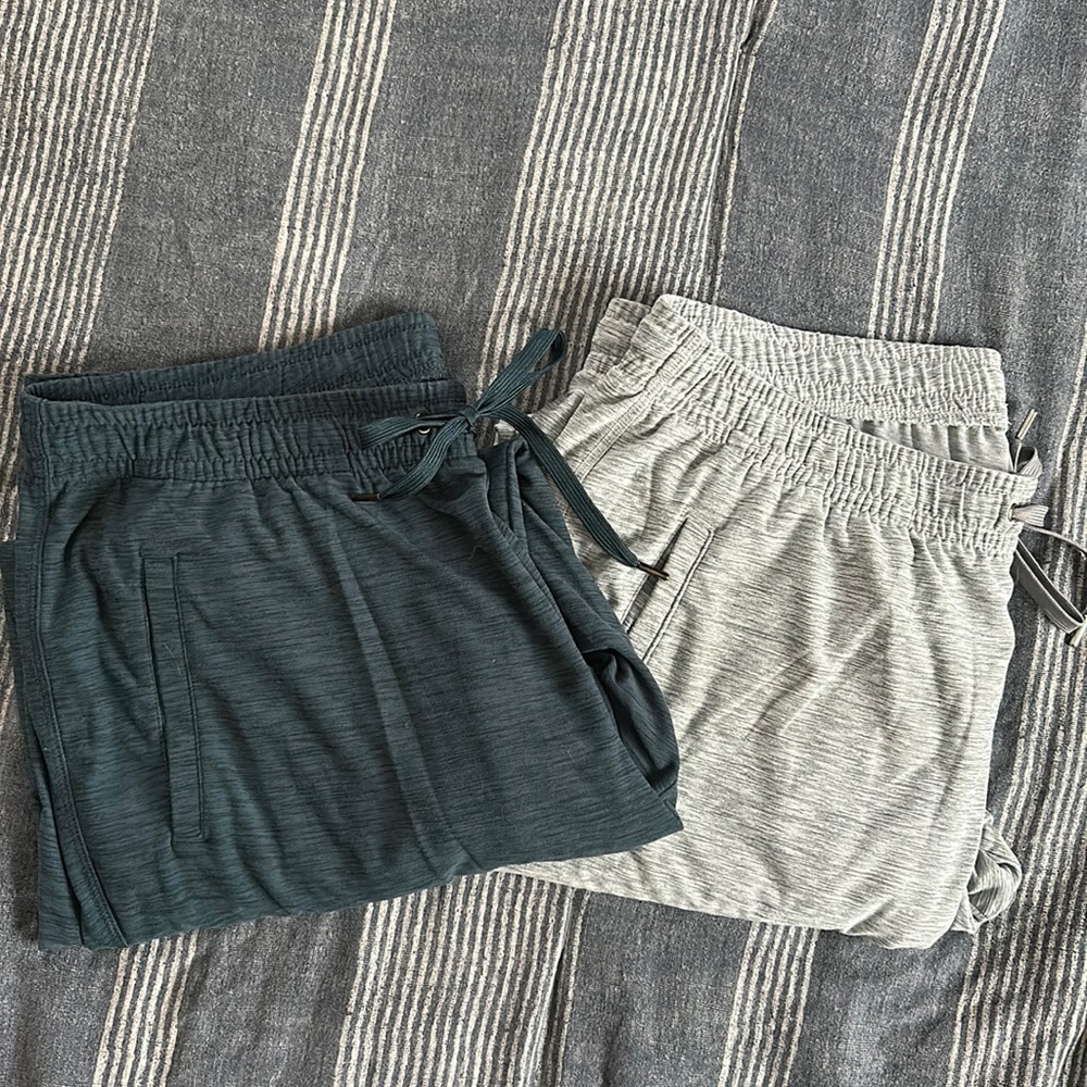 Old Navy Breathe ON Jogger Bundle